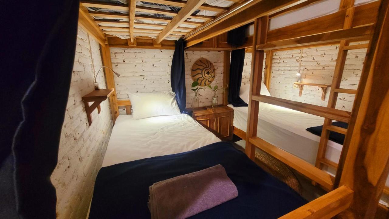 Al Kabron Inn การีมุนยาวา ภายนอก รูปภาพ